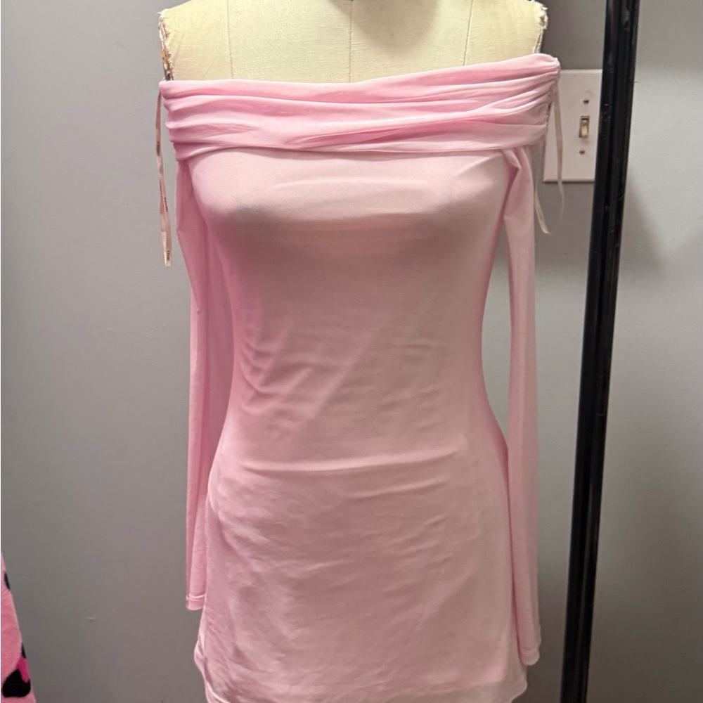 Forever 21 Light Pink Off-Shoulder Dress